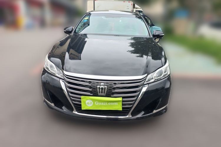 Used Toyota Crown 2015 2.0T Fashion Edition Front