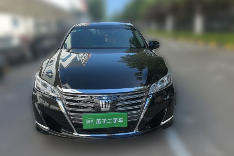 Used Toyota Crown 2015 2.0T Fashion Edition Front