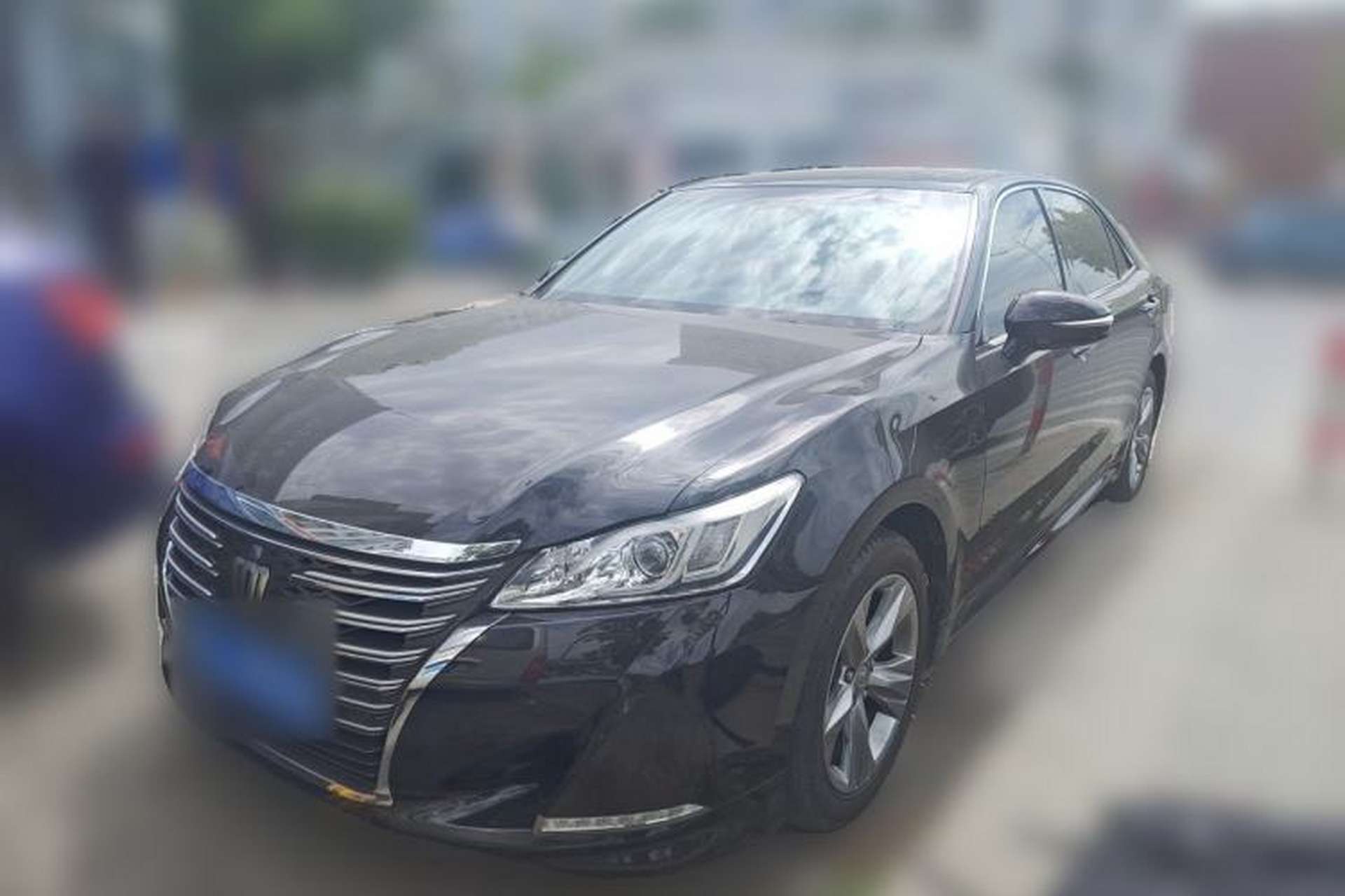 Used Toyota Crown 2015 2.0T Fashion Edition Front Left 45 Deg