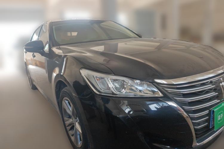 Used Toyota Crown 2015 2.5L Smart Edition Front Right 45 Deg