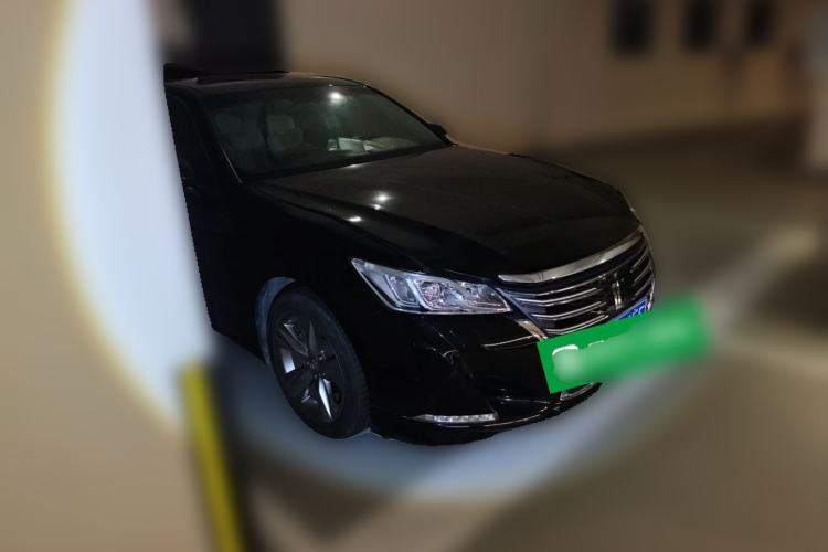 Used Toyota Crown 2015 2.0T Fashion Edition Front Right 45 Deg