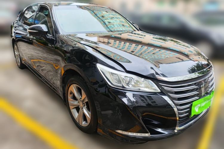 Used Toyota Crown 2015 2.0T Fashion Edition Front Right 45 Deg