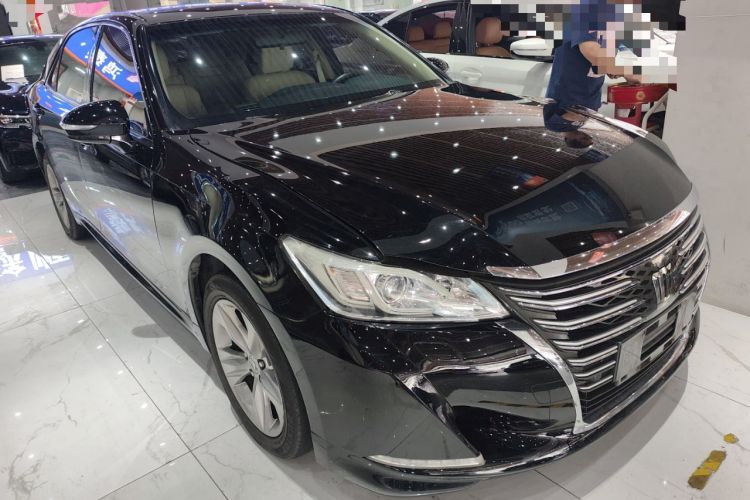 Used Toyota Crown 2015 2.5L Smart Edition Front Right 45 Deg