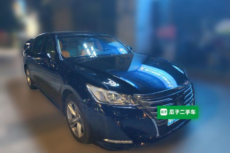 Used Toyota Crown 2015 2.5L Smart Edition Front Right 45 Deg