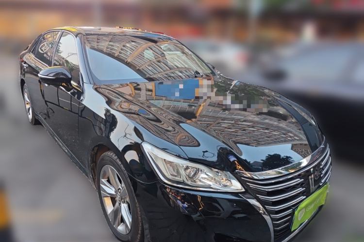 Used Toyota Crown 2015 2.0T Fashion Edition Front Right 45 Deg