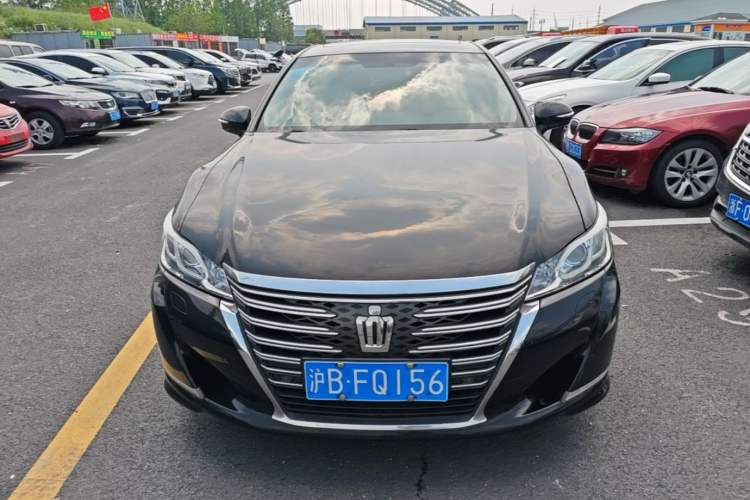 Used Toyota Crown 2015 2.0T Fashion Edition Front