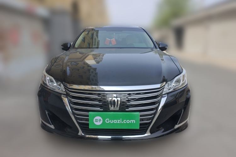 Used Toyota Crown 2015 2.5L Fashion Limited Edition Front