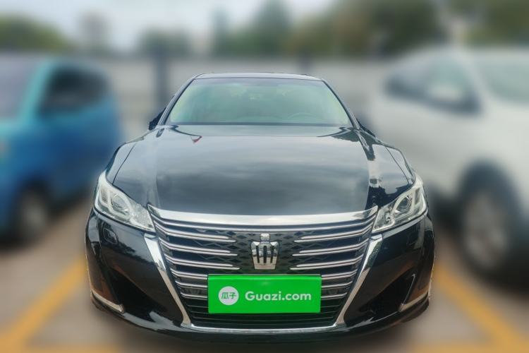 Used Toyota Crown 2015 2.0T Fashion Edition Front