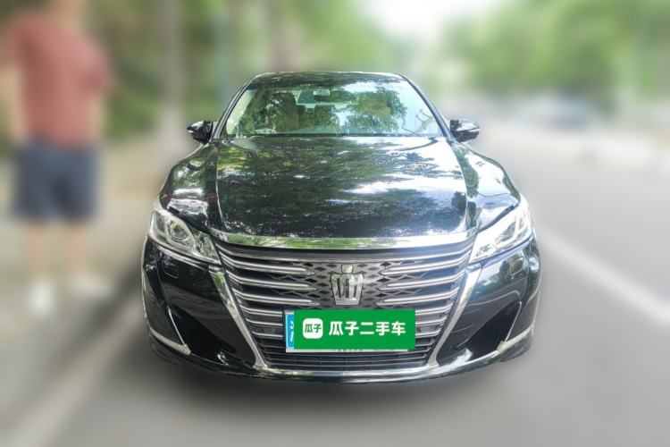 Used Toyota Crown 2015 2.5L Executive Edition Front