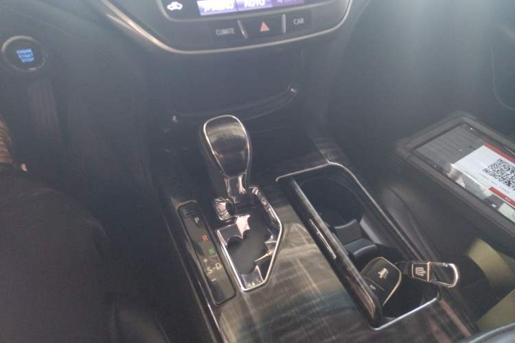 Used Toyota Crown 2015 2.0T Fashion Edition Gear Lever