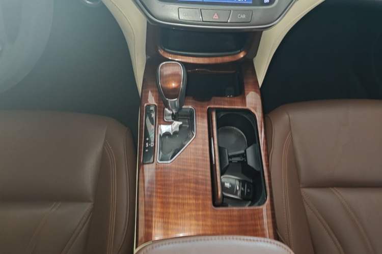 Used Toyota Crown 2015 2.0T Pioneer Edition Gear Lever