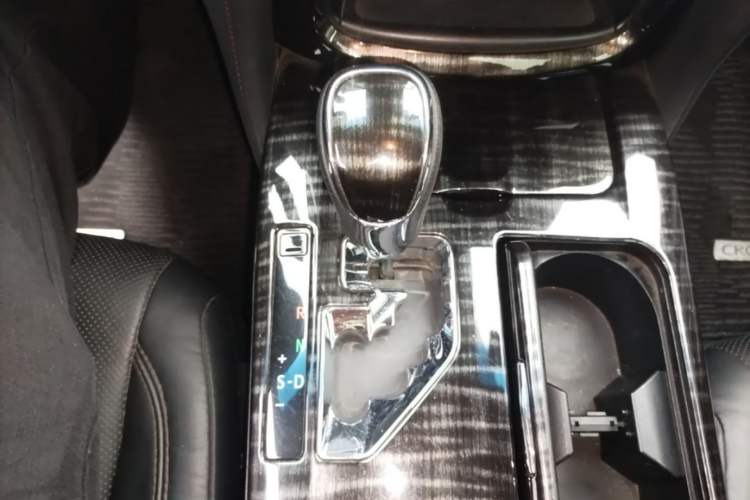 Used Toyota Crown 2015 2.5L Smart Edition Gear Lever