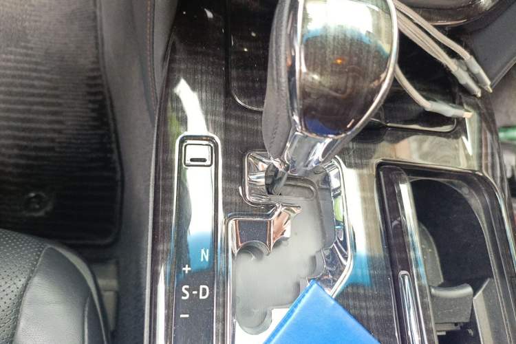 Used Toyota Crown 2015 2.5L Smart Edition Gear Lever