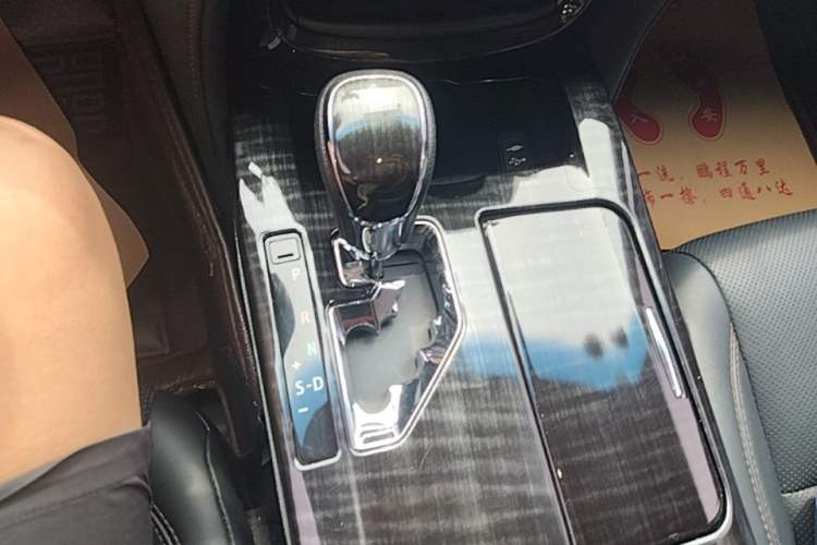 Used Toyota Crown 2015 2.0T Fashion Edition Gear Lever