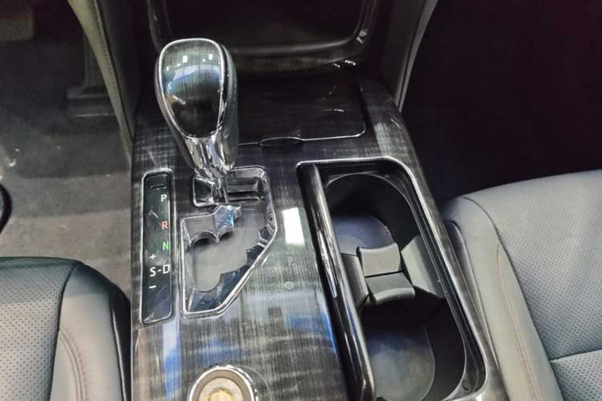 Used Toyota Crown 2015 2.0T Fashion Edition Gear Lever