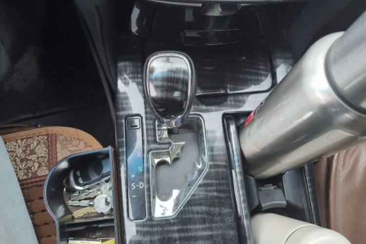 Used Toyota Crown 2015 2.5L Elite Edition Gear Lever