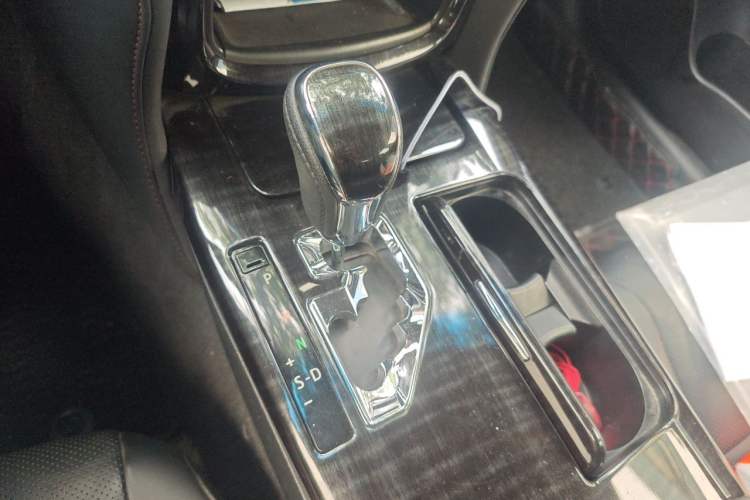Used Toyota Crown 2015 2.5L Smart Edition Gear Lever