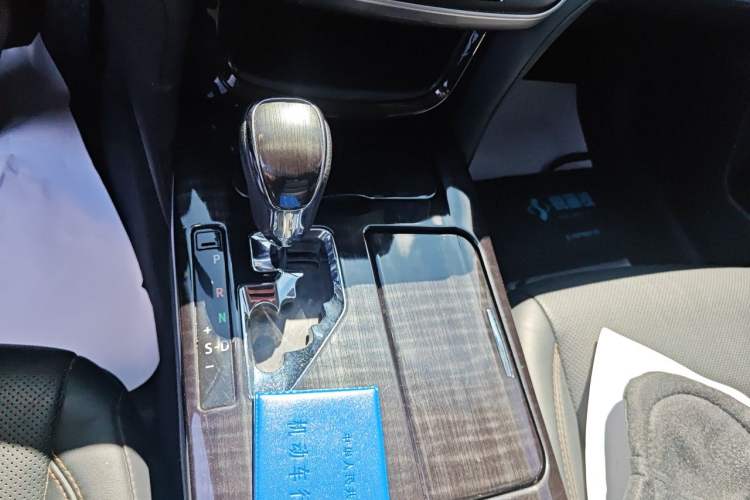 Used Toyota Crown 2015 2.0T Fashion Edition Gear Lever