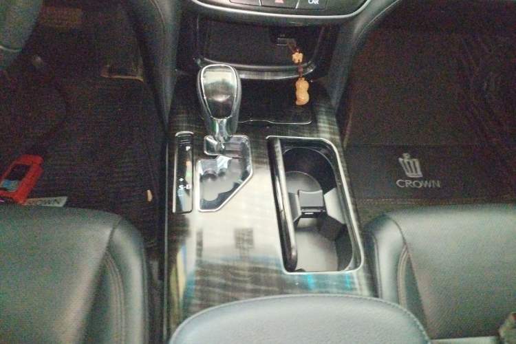 Used Toyota Crown 2015 2.5L Smart Edition Gear Lever