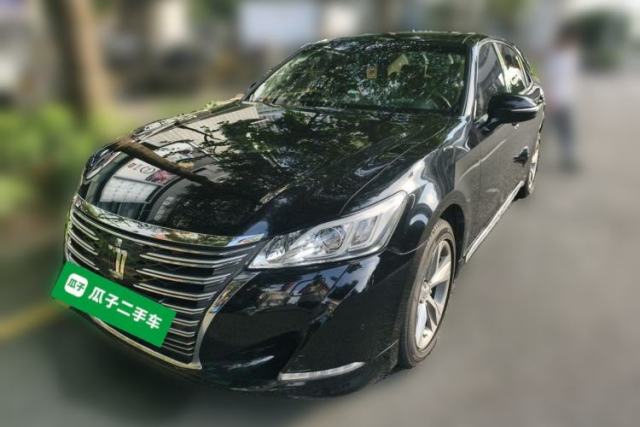 Ojetý Toyota Crown 2015 2.5L Smart Edition
