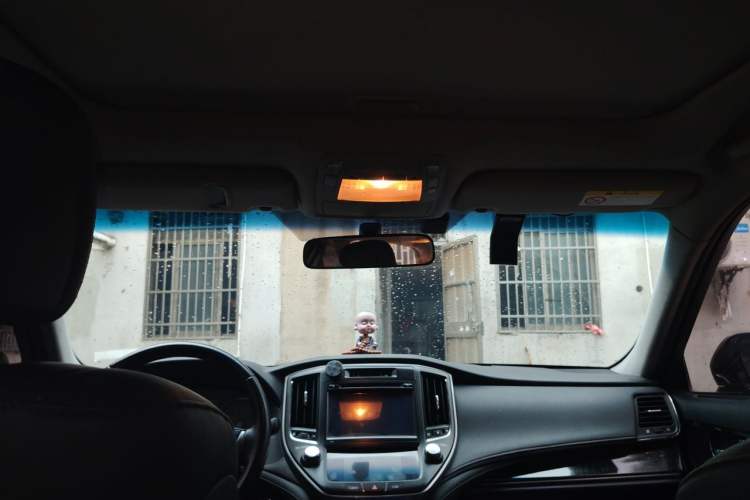 Used Toyota Crown 2015 2.0T Fashion Edition Headliner