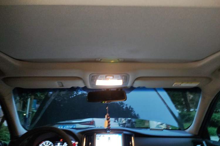 Used Toyota Crown 2015 2.0T Premium Edition Headliner