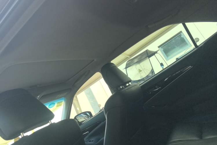 Used Toyota Crown 2015 2.0T Fashion Edition Headliner