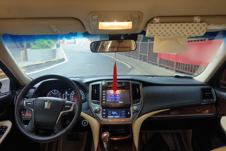 Used Toyota Crown 2015 2.5L Smart Edition Headliner