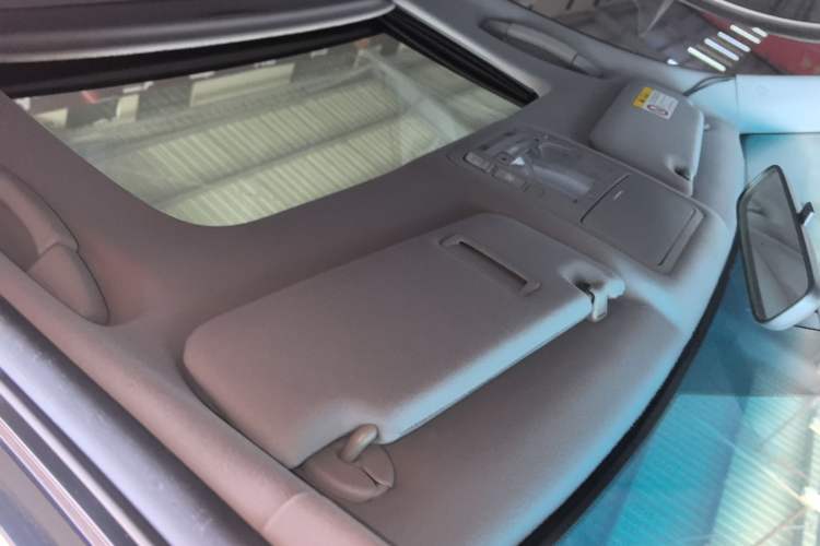 Used Toyota Crown 2015 2.0T Fashion Edition Headliner