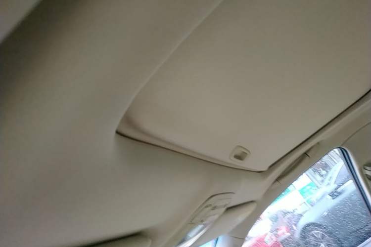 Used Toyota Crown 2015 2.0T Fashion Edition Headliner