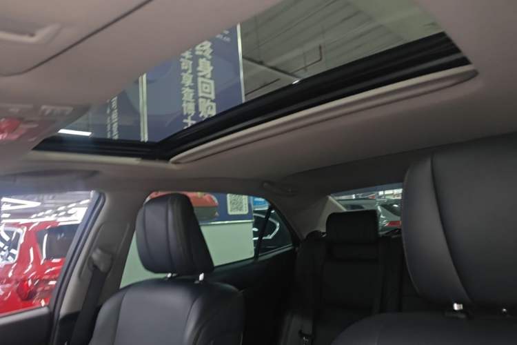 Used Toyota Crown 2015 2.0T Fashion Edition Headliner