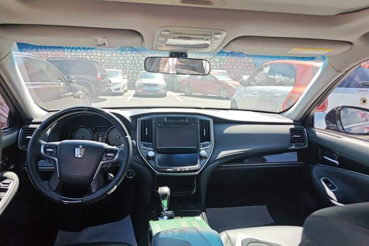 Used Toyota Crown 2015 2.0T Fashion Edition Headliner