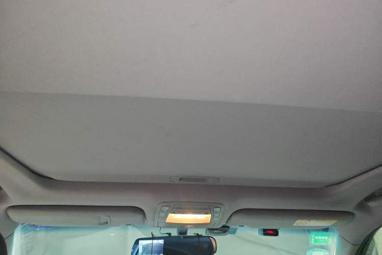 Used Toyota Crown 2015 2.0T Fashion Edition Headliner
