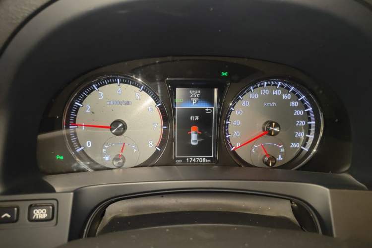 Used Toyota Crown 2015 2.0T Fashion Edition Instrument Cluster