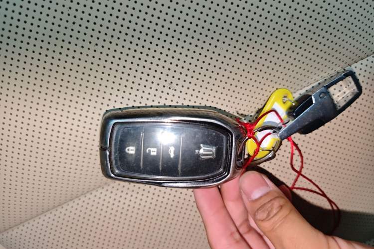 Used Toyota Crown 2015 2.0T Fashion Edition Interior 1