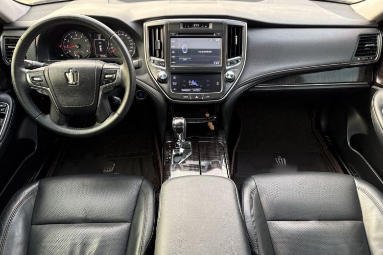 Used Toyota Crown 2015 2.5L Smart Edition Interior 1