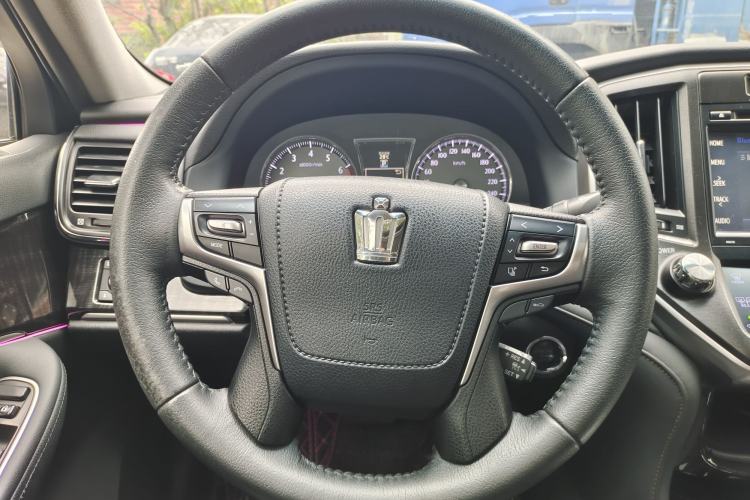 Used Toyota Crown 2015 2.0T Fashion Edition Interior 2