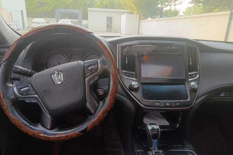 Used Toyota Crown 2015 2.5L Smart Edition Interior 2