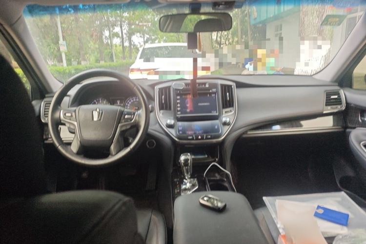Used Toyota Crown 2015 2.5L Smart Edition Interior 2