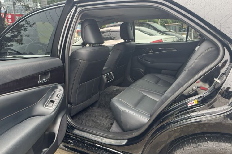Used Toyota Crown 2015 2.5L Smart Edition Interior 3