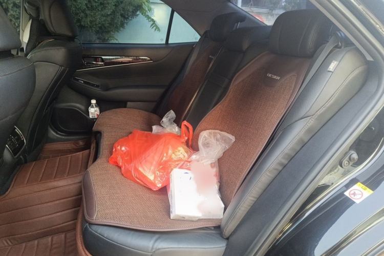 Used Toyota Crown 2015 2.5L Smart Edition Interior 4