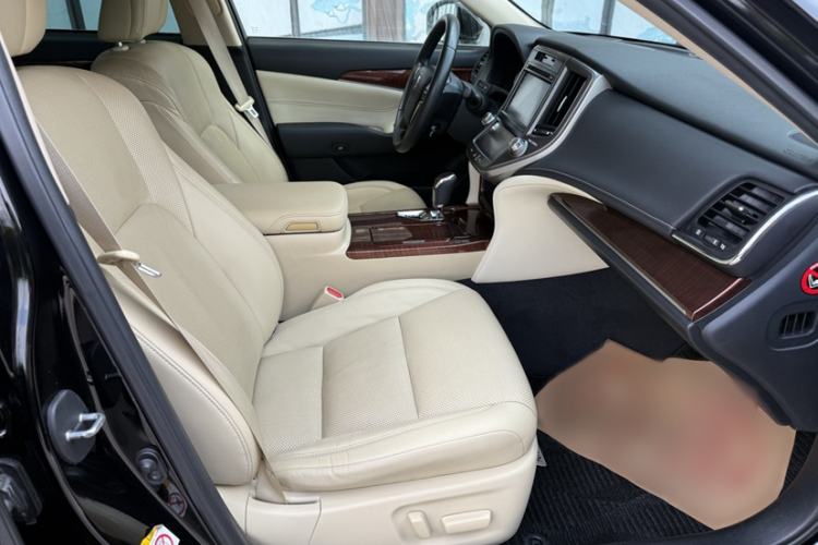 Used Toyota Crown 2015 2.0T Fashion Edition Interior 5