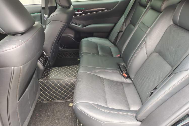 Used Toyota Crown 2015 2.0T Fashion Edition Interior 6