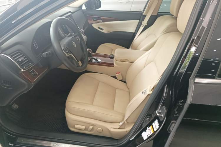 Used Toyota Crown 2015 2.0T Fashion Edition Left Front Seat
