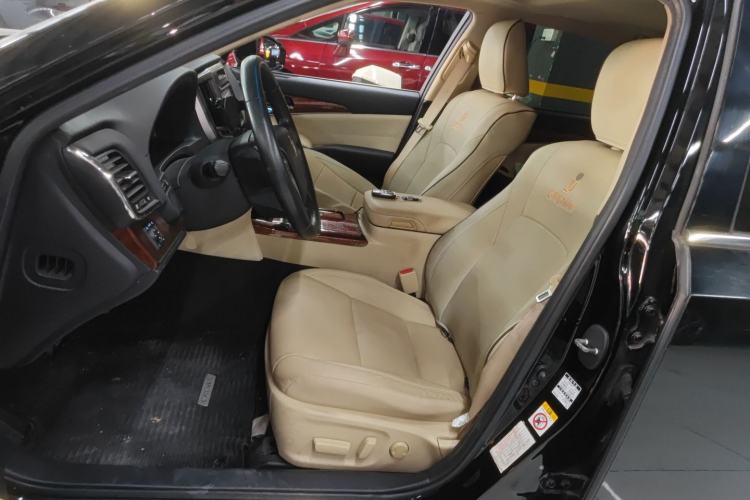 Used Toyota Crown 2015 2.0T Fashion Edition Left Front Seat