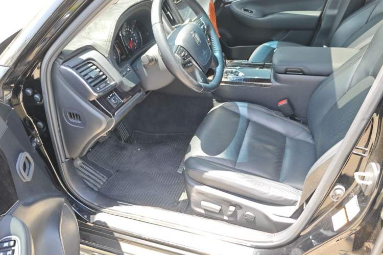 Used Toyota Crown 2015 2.0T Fashion Edition Left Front Seat