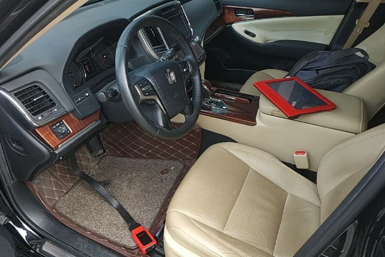 Used Toyota Crown 2015 2.0T Fashion Edition Left Front Seat