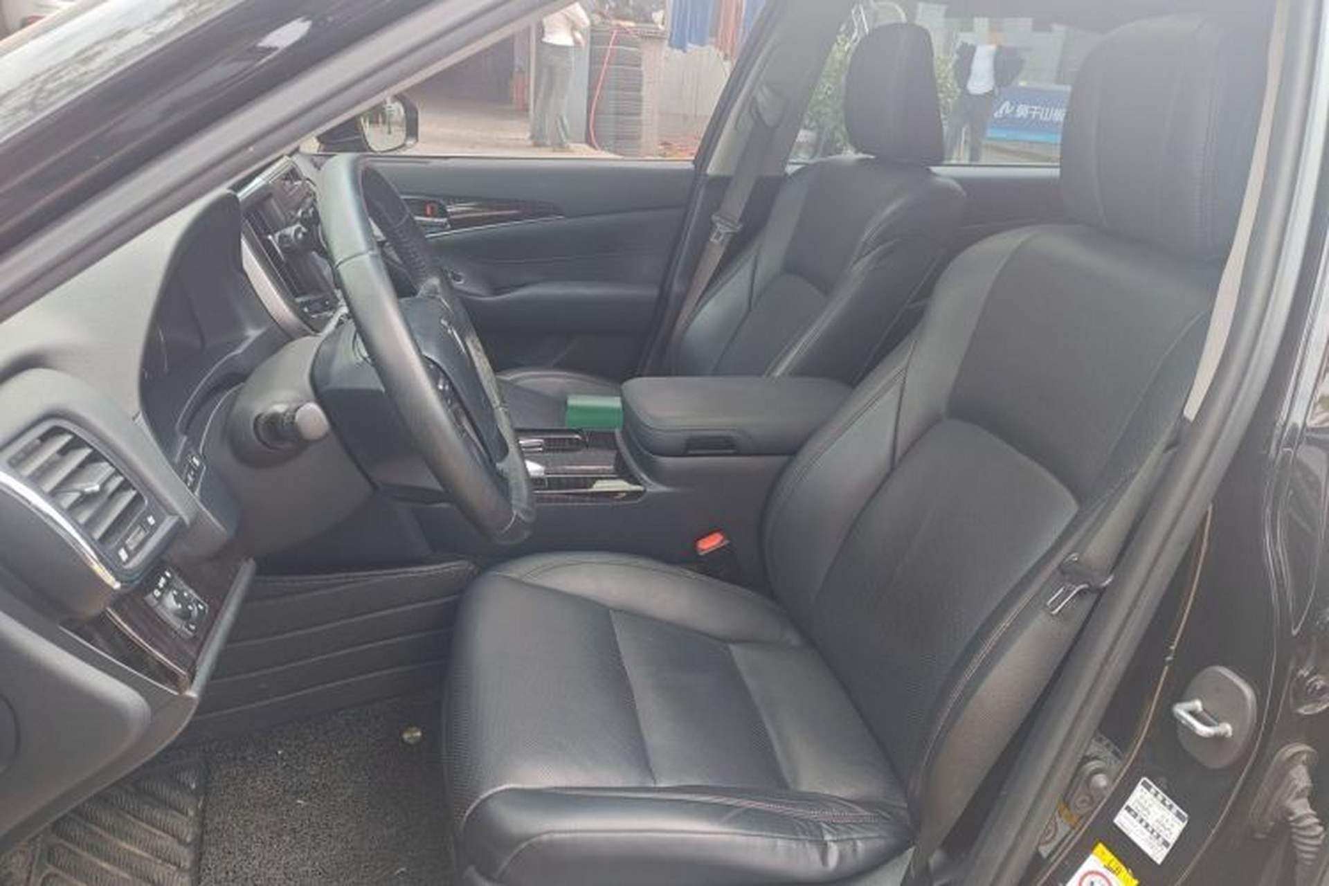 Used Toyota Crown 2015 2.0T Fashion Edition Left Front Seat