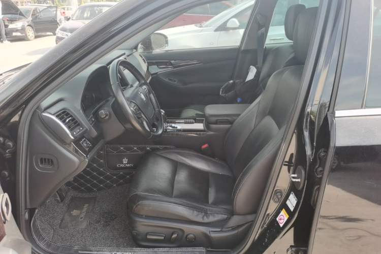 Used Toyota Crown 2015 2.0T Fashion Edition Left Front Seat