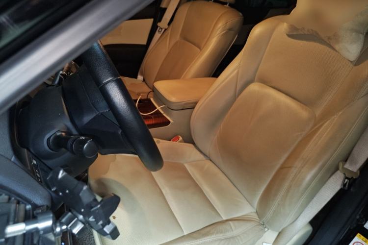 Used Toyota Crown 2015 2.0T Fashion Edition Left Front Seat